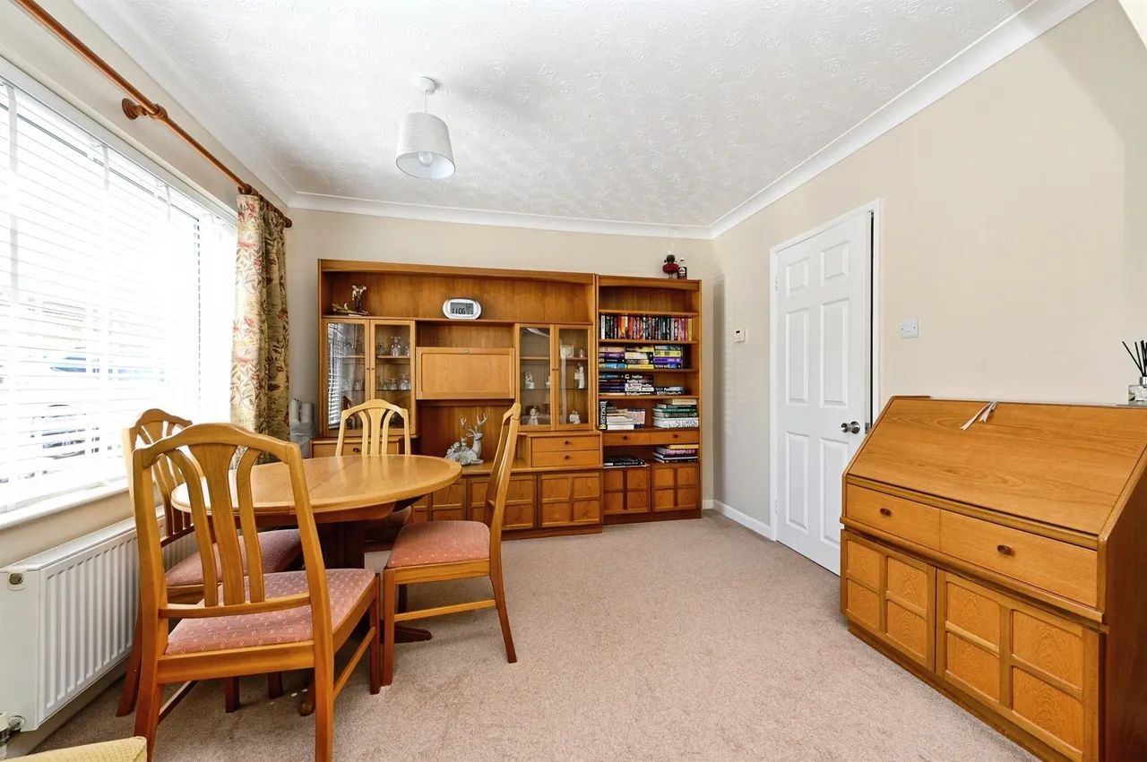 Fir Tree Drive, West Winch, PE33, photo 8