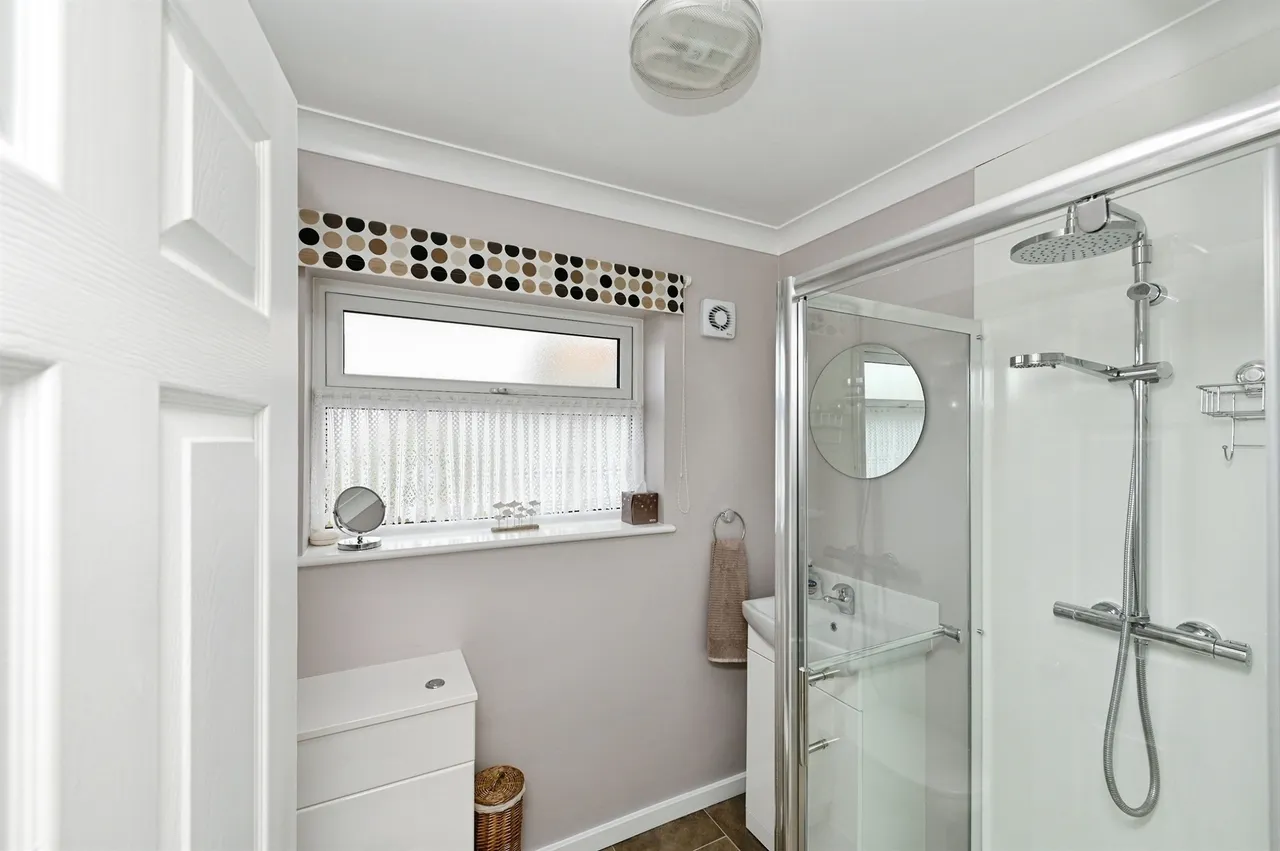 Fir Tree Drive, West Winch, PE33, photo 14