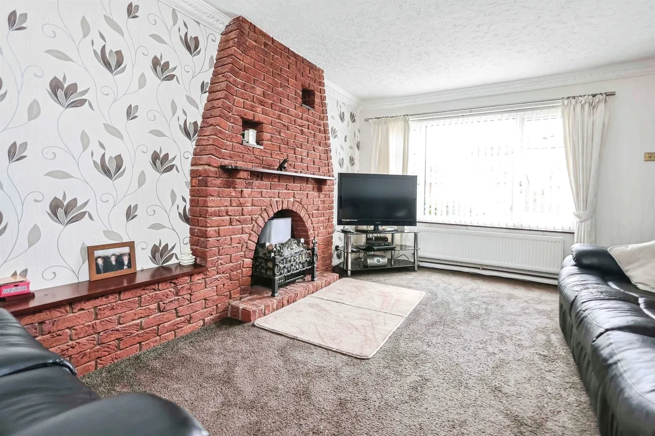 Woodbury Road, Halesowen, photo 2