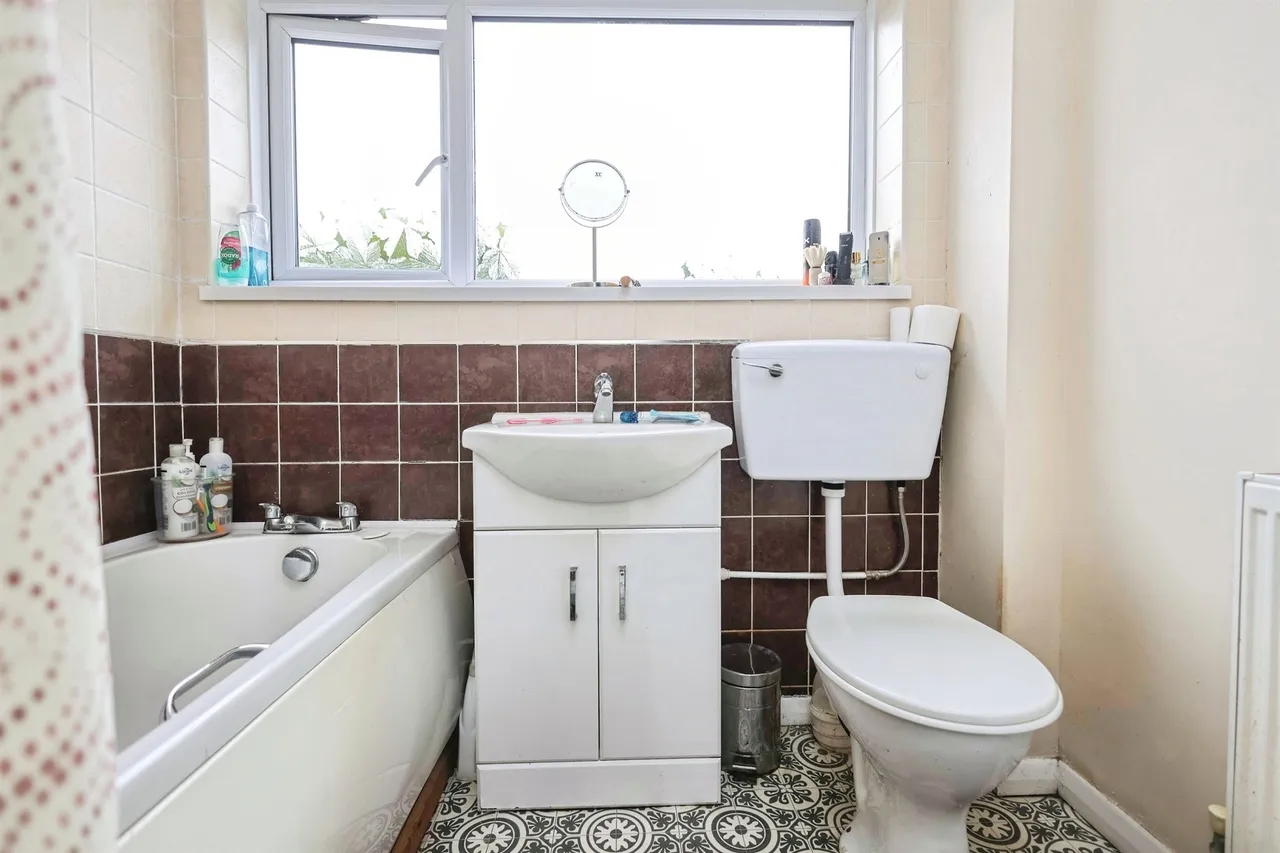 Woodbury Road, Halesowen, photo 7