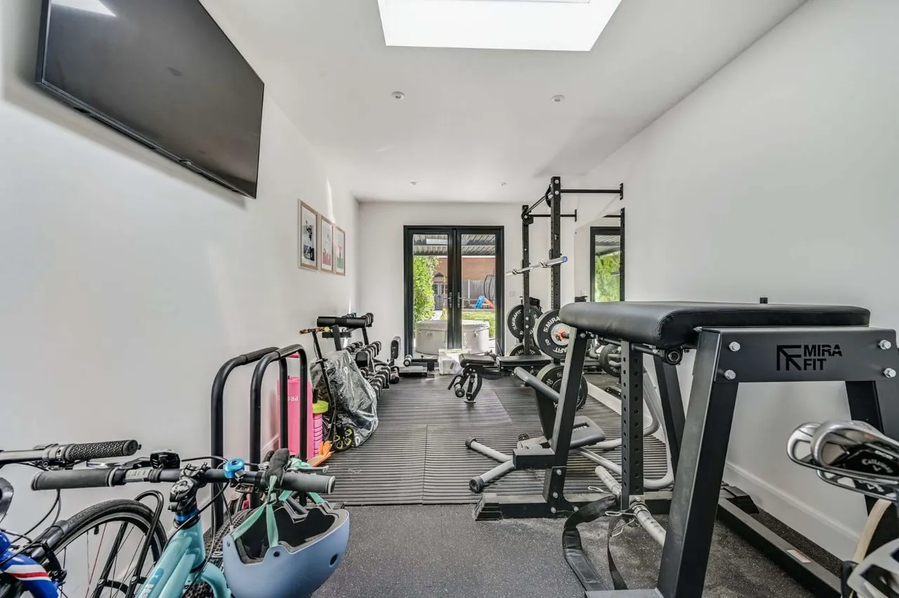 Moulsham Drive, Chelmsford, Essex, CM2 9PX, photo 8