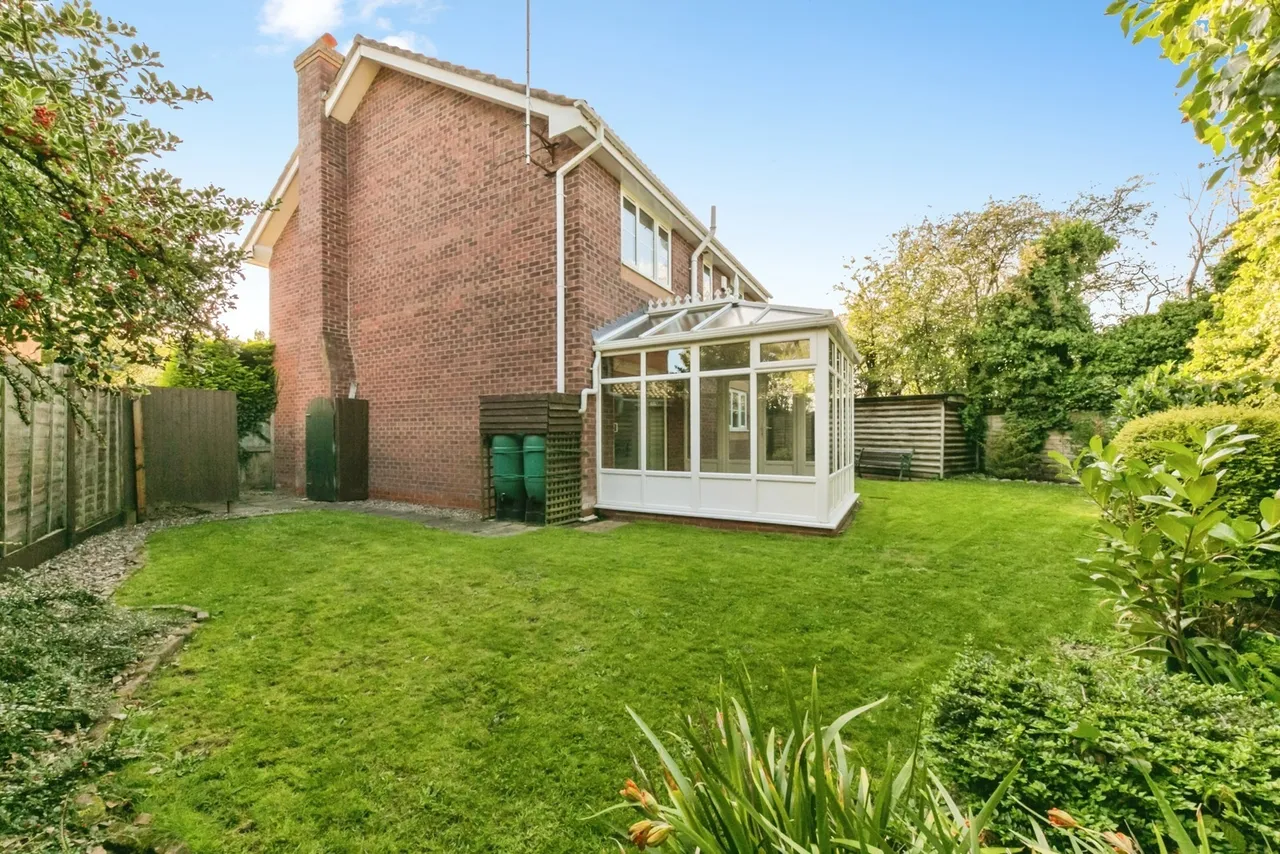 Sandymere Court, Winsford, CW7, photo 2