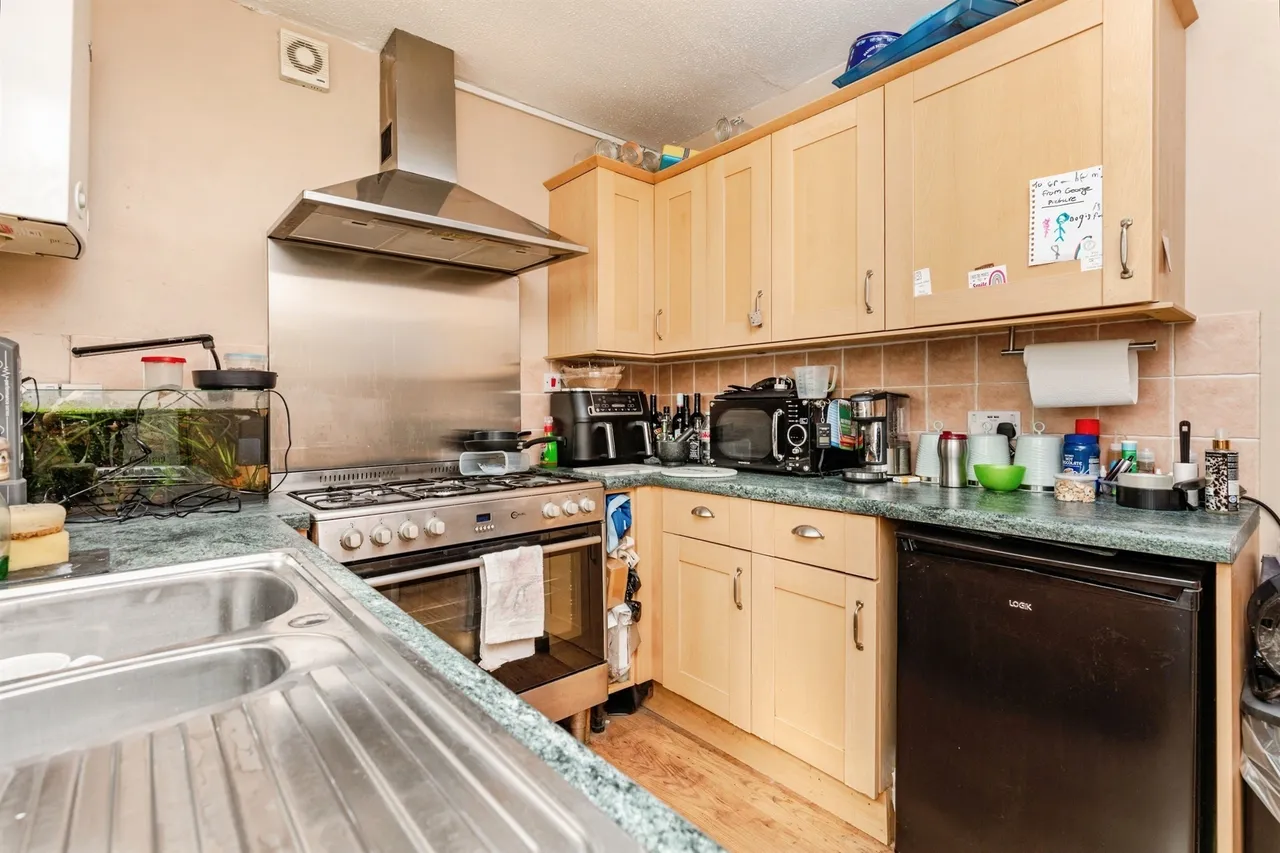 Beauchamp Road, St. Leonards-On-Sea, photo 7