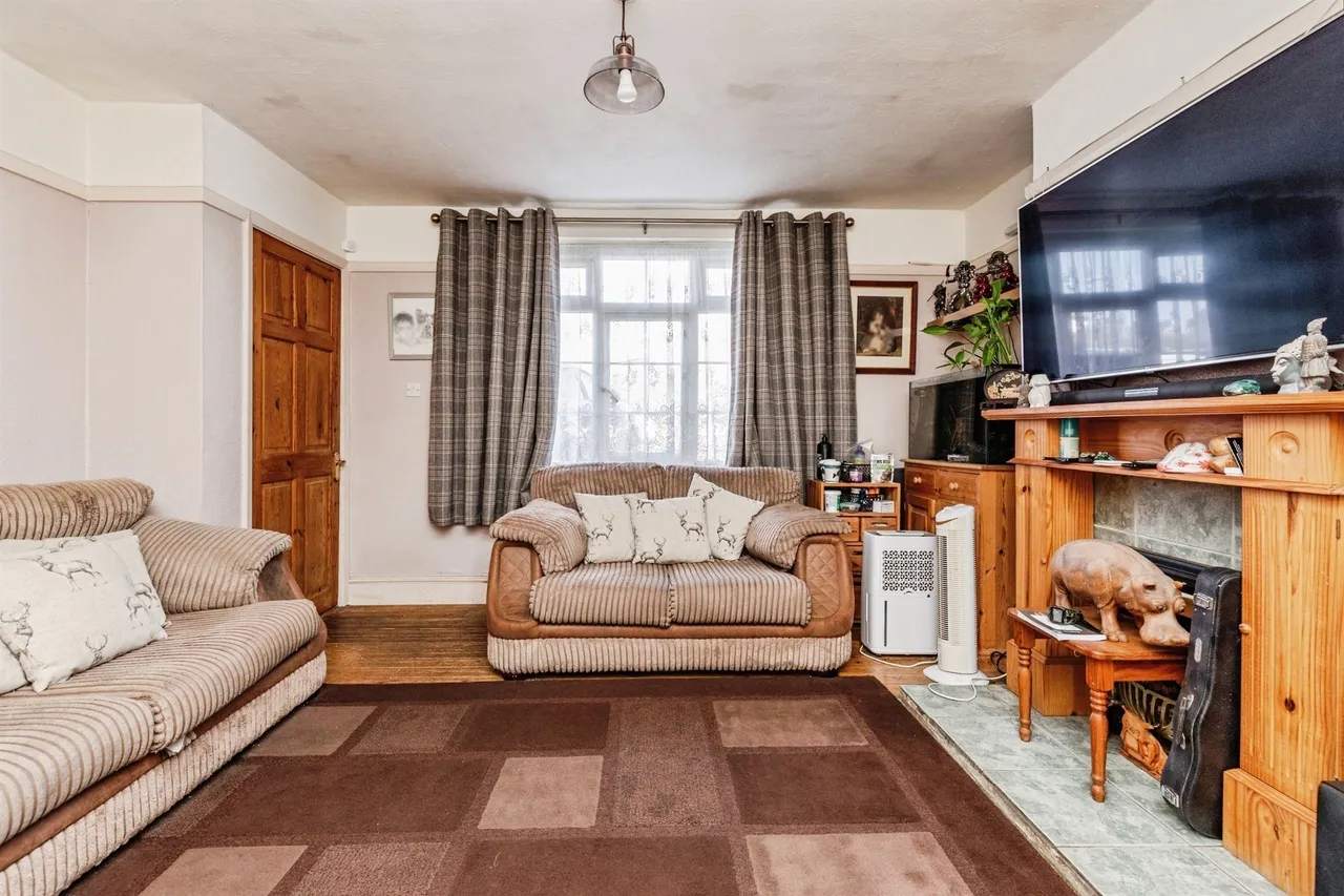 Beauchamp Road, St. Leonards-On-Sea, photo 4