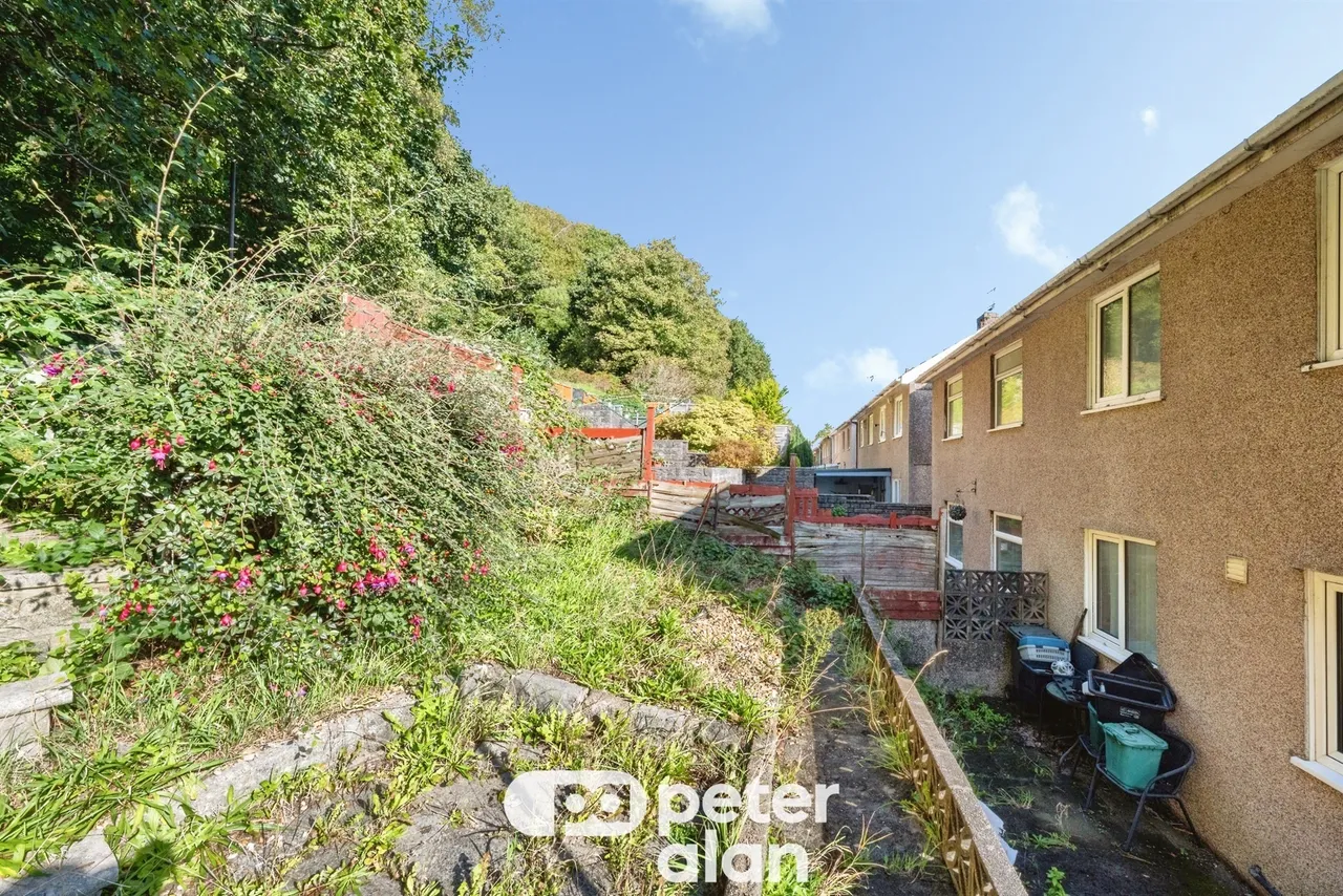 Shelone Road, Neath, SA11, photo 14