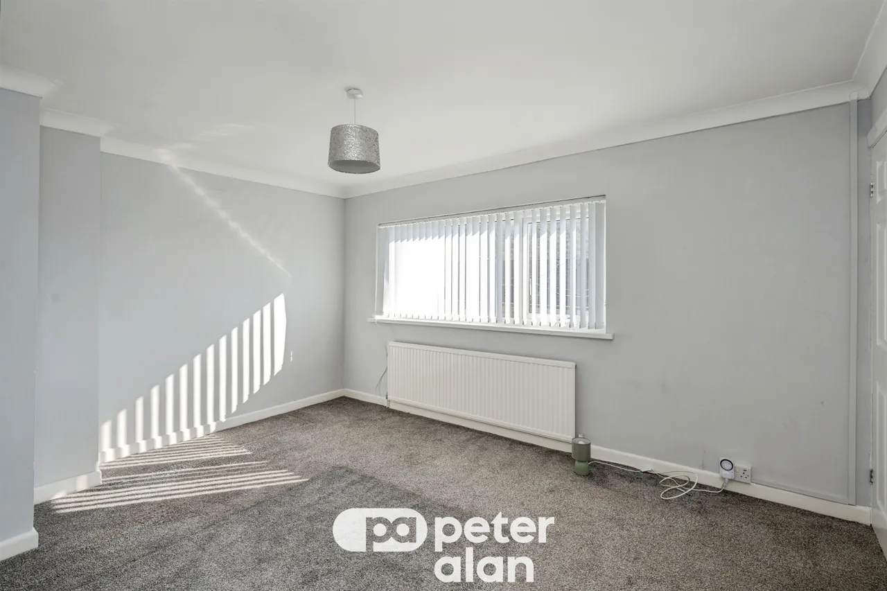 Shelone Road, Neath, SA11, photo 4