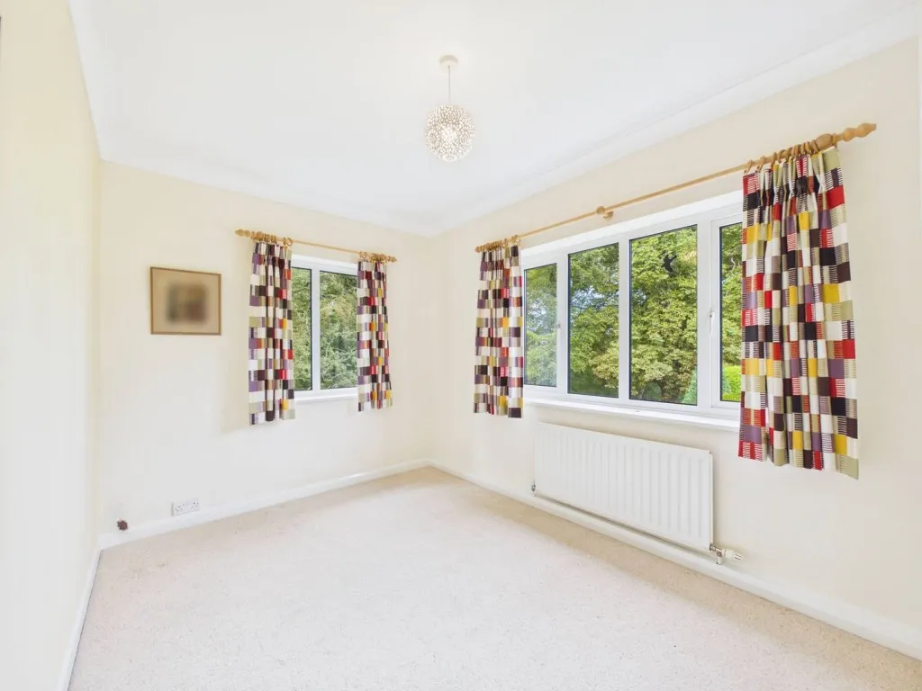 Waresley Sandy, SG19, photo 11