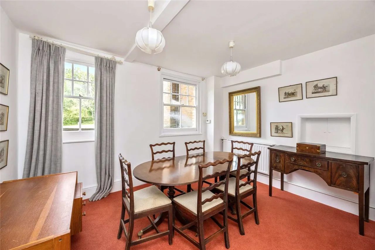 Lewes Road, East Grinstead, RH19, photo 8