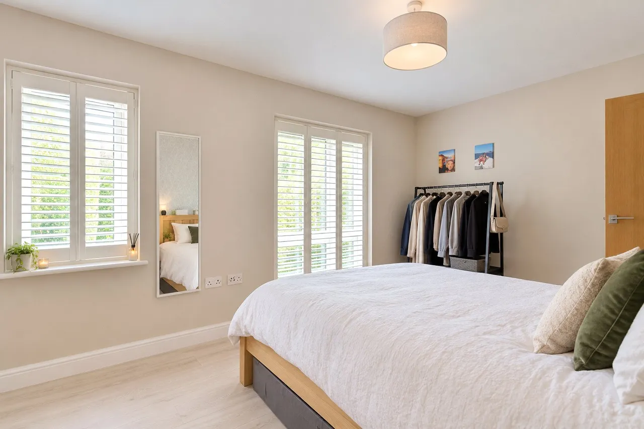 Hoad Crescent, Woking, GU22, photo 6