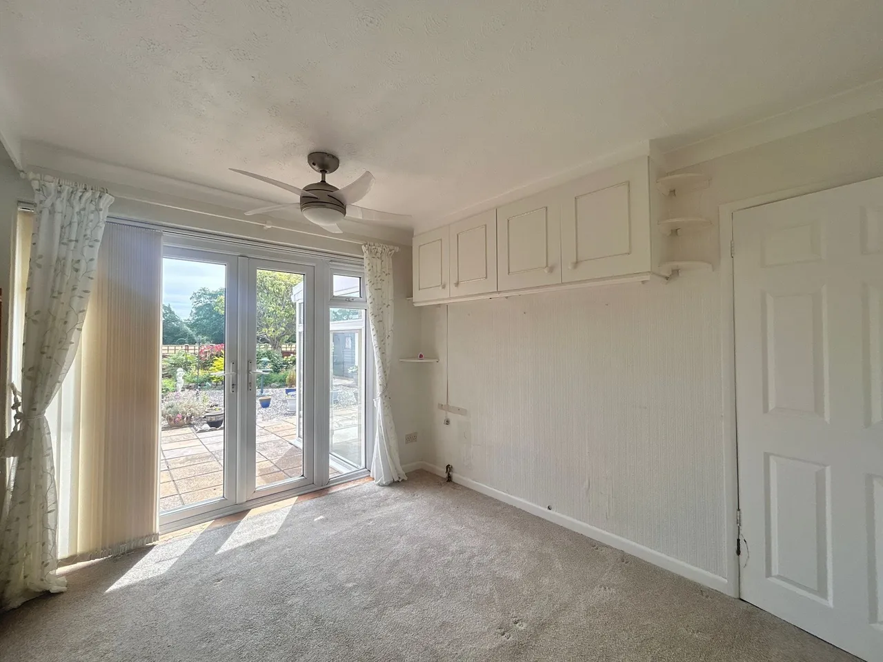 Compton Crescent, West Moors, BH22, photo 6