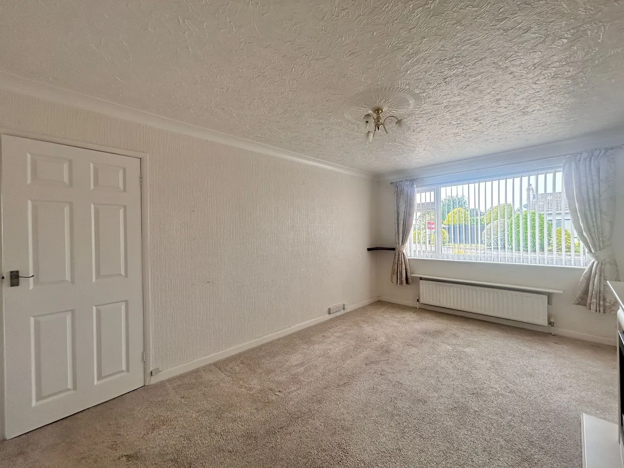 Compton Crescent, West Moors, BH22, photo 9