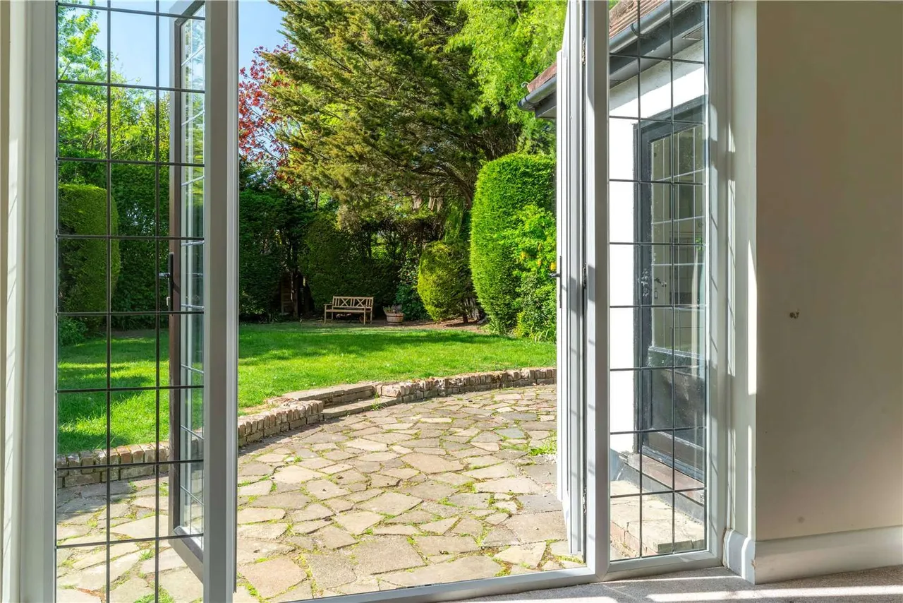 Shelley Grove, Loughton, IG10, photo 6