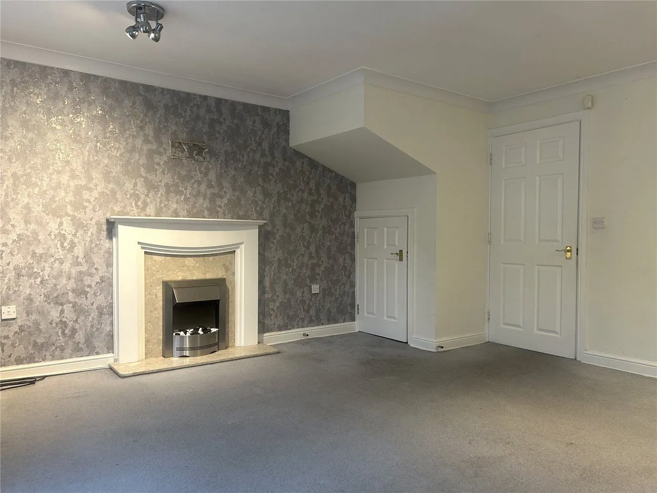 Laxey Close, Chadderton, OL9, photo 6