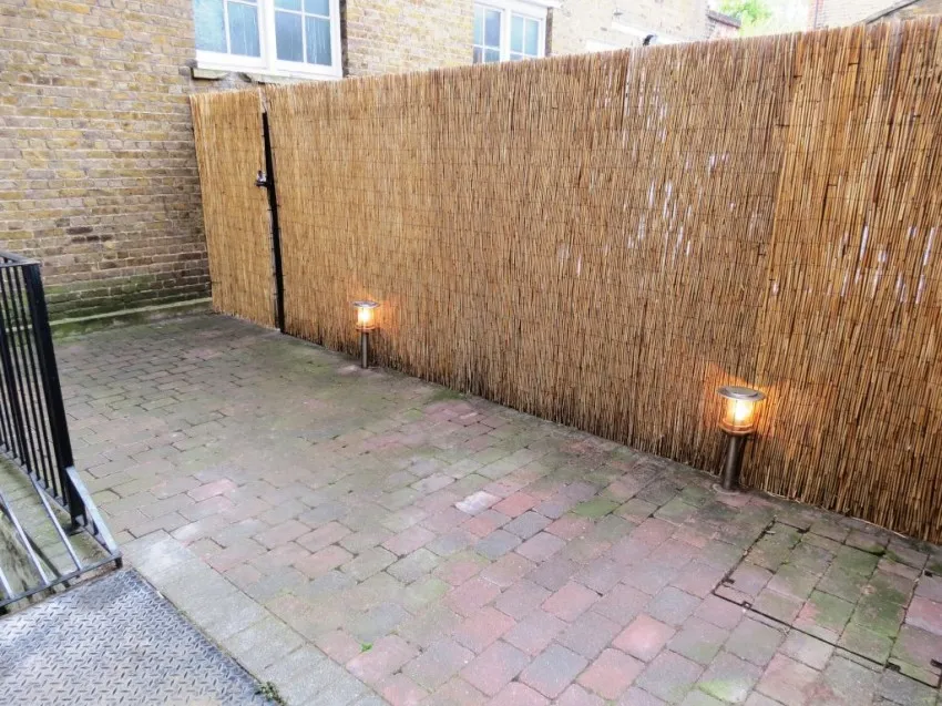 1 bed property to rent, Chiswick High Road, W4