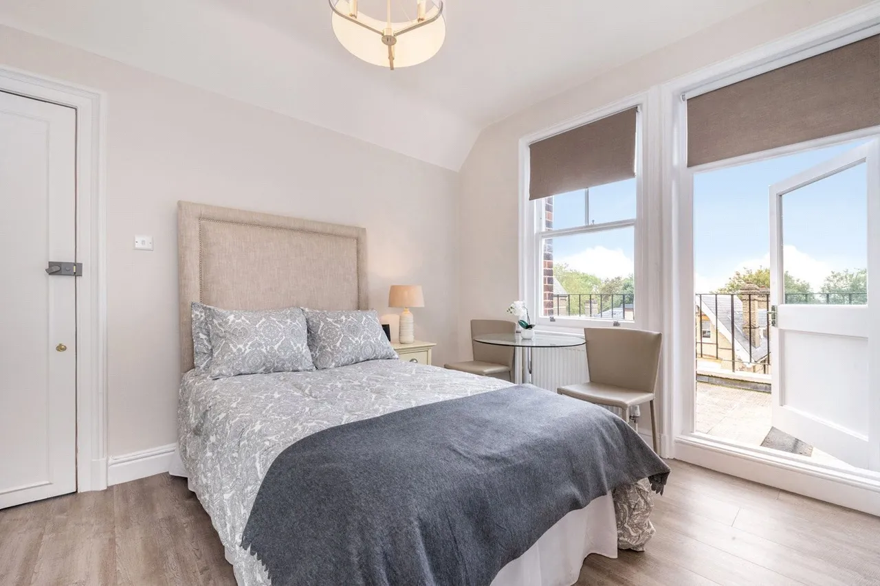 flat to rent, Arkwright Road, Hampstead, NW3