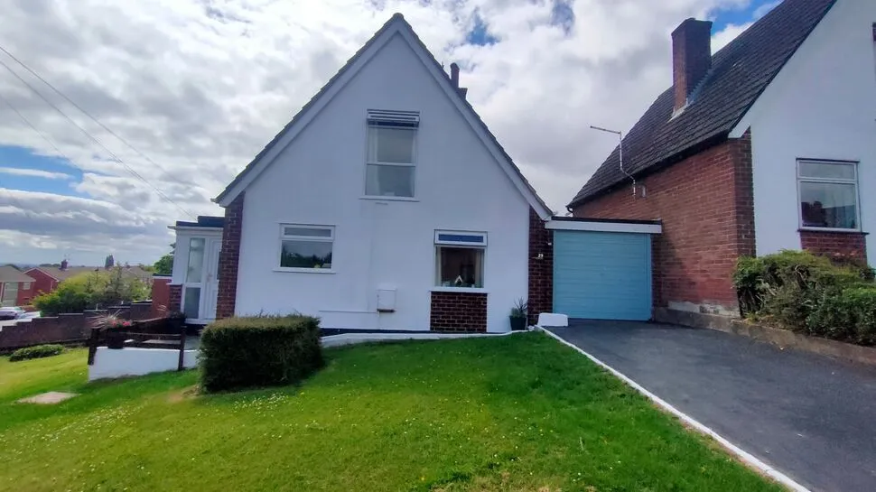 3 bed house for sale, Prospect Drive, Coedpoeth, LL11