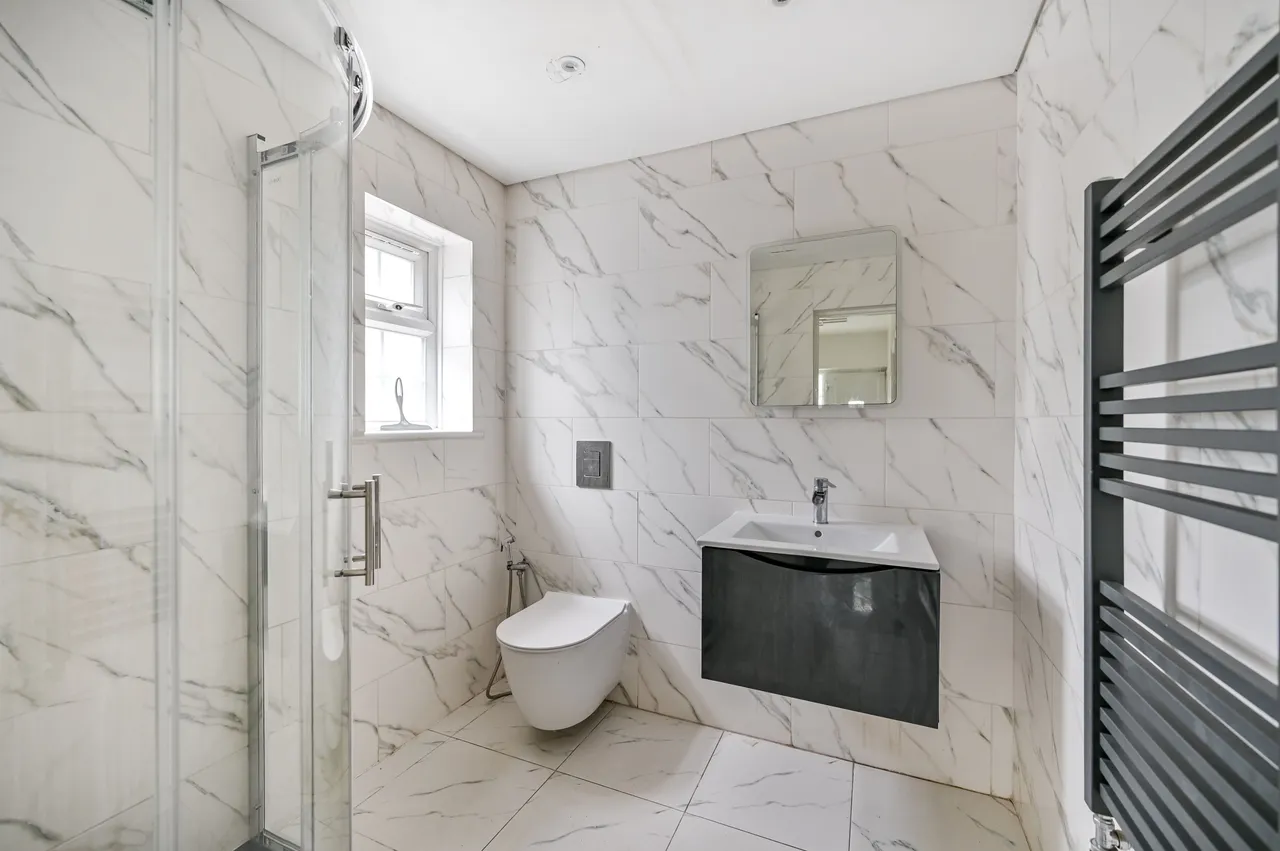 6 Oxford Avenue, Hounslow, photo 5