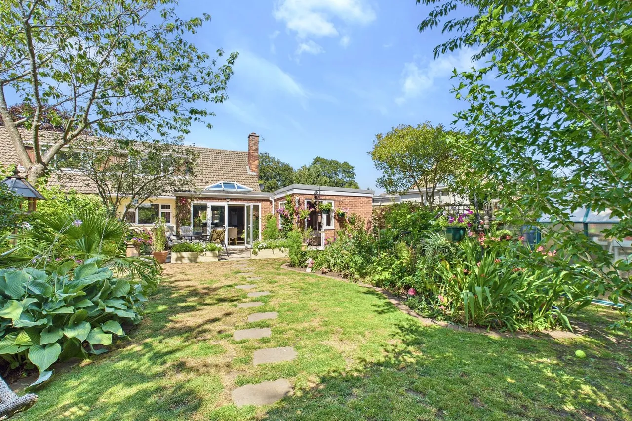 Hall Rise, Haxby, YO32, photo 6