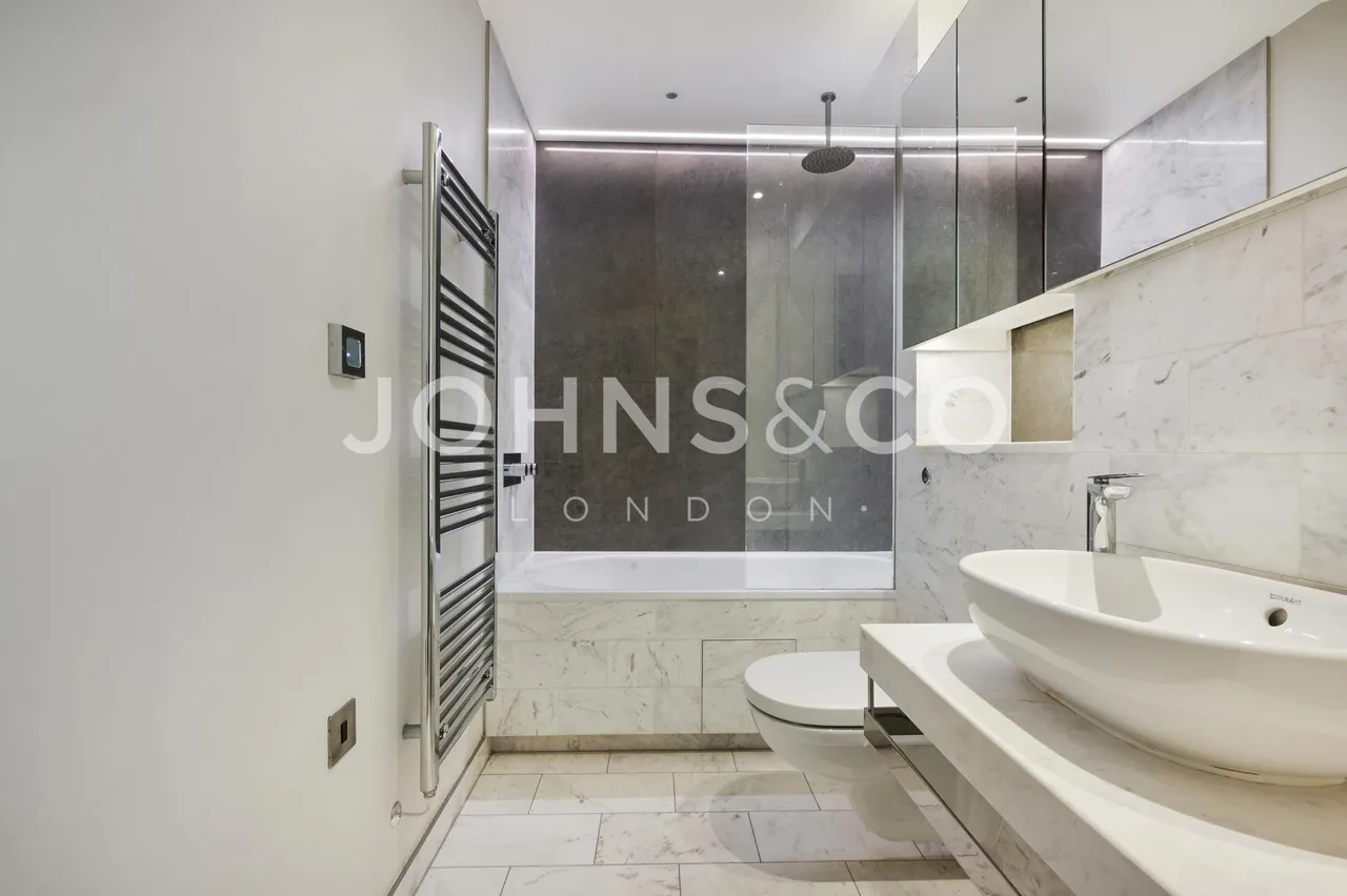 Biscayne Avenue, E14, photo 10