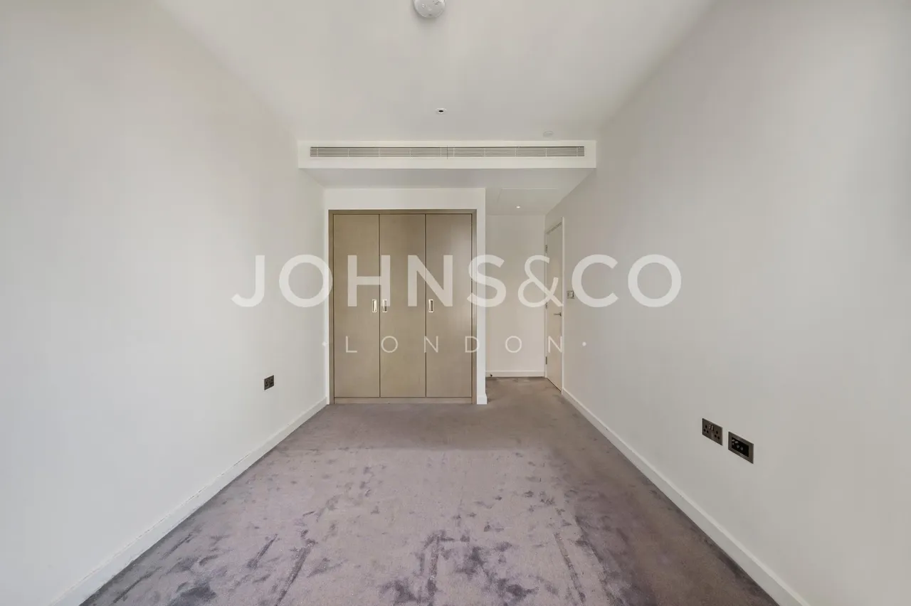 Biscayne Avenue, E14, photo 9