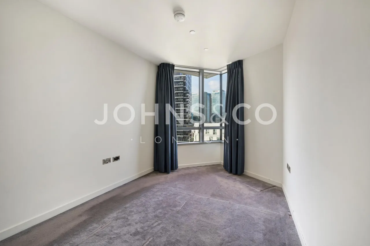 Biscayne Avenue, E14, photo 8