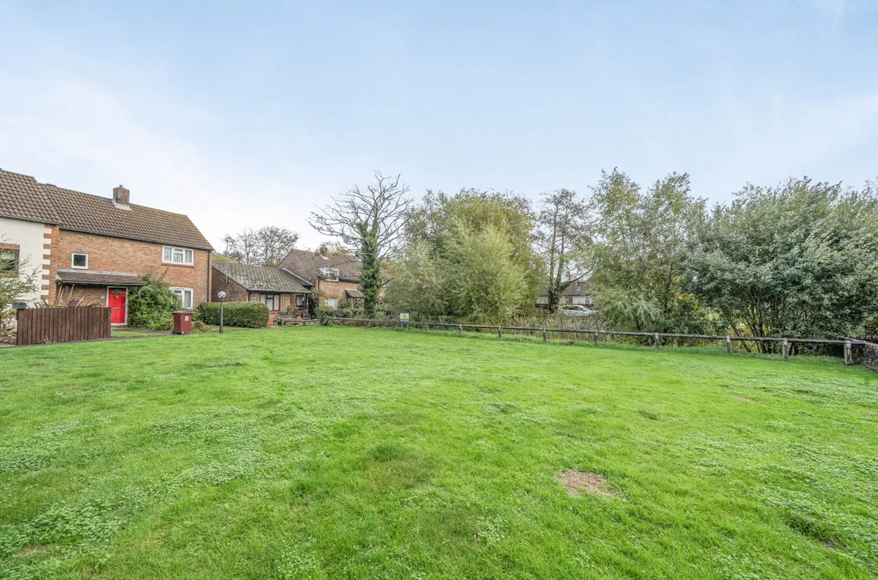 Florence Close, Birdham, PO20, photo 18