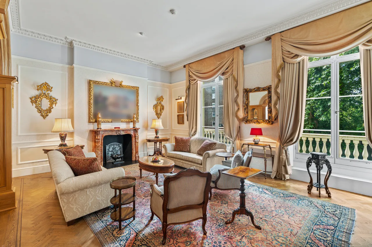3 bed flat for sale, Hyde Park Square, Hyde Park, W2
