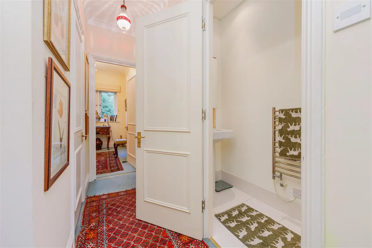 Thornbury Square, Highgate, N6, photo 21