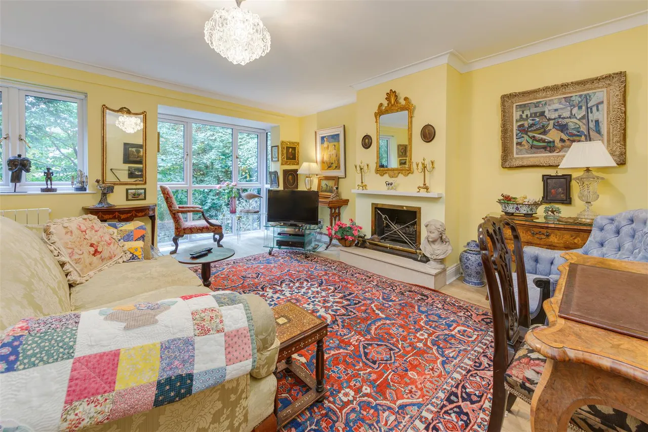 Thornbury Square, Highgate, N6, photo 3