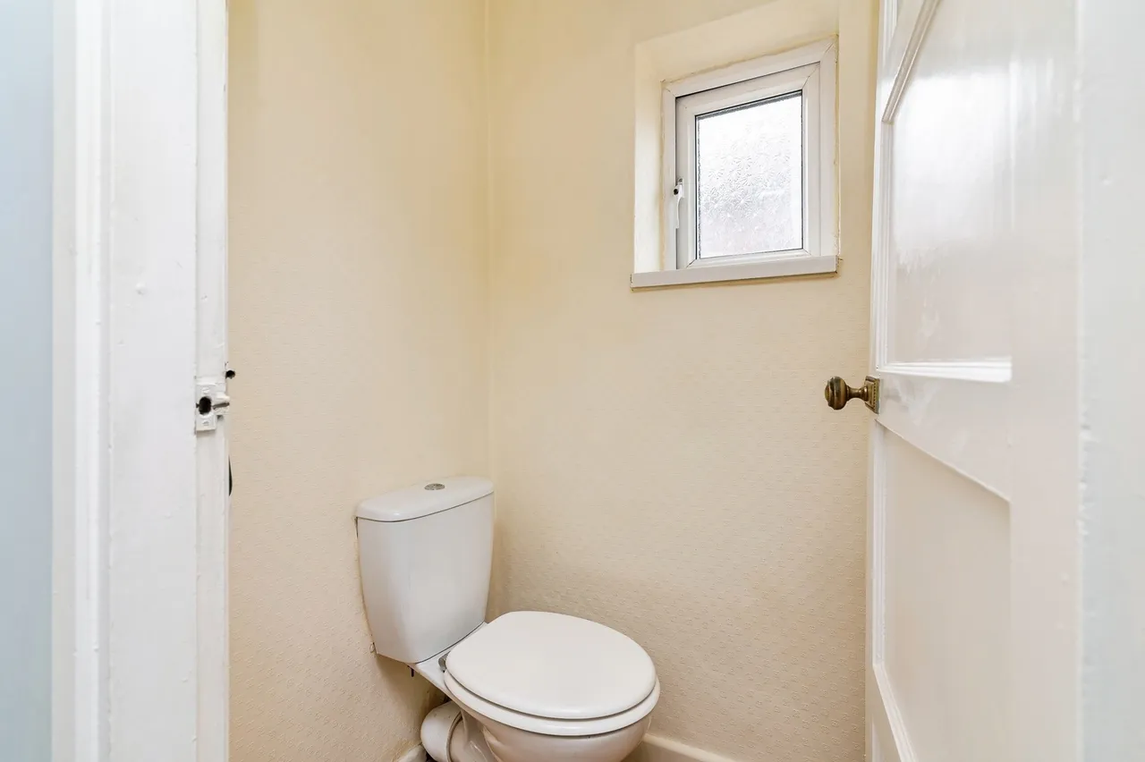 Campbell Drive, Carlton, Nottingham, Nottinghamshire, NG4, photo 11