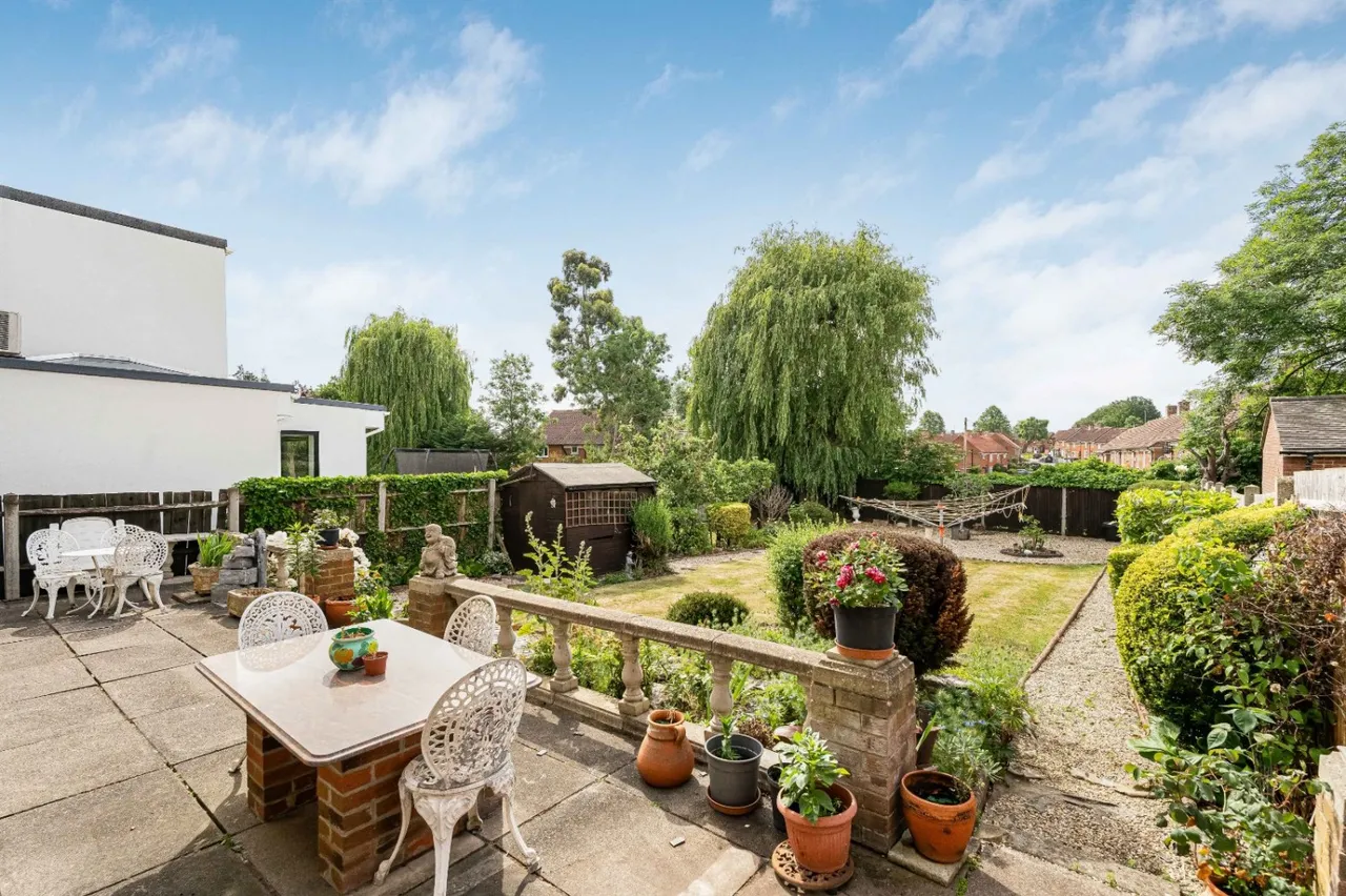 London Road, Stanmore, HA7, photo 6