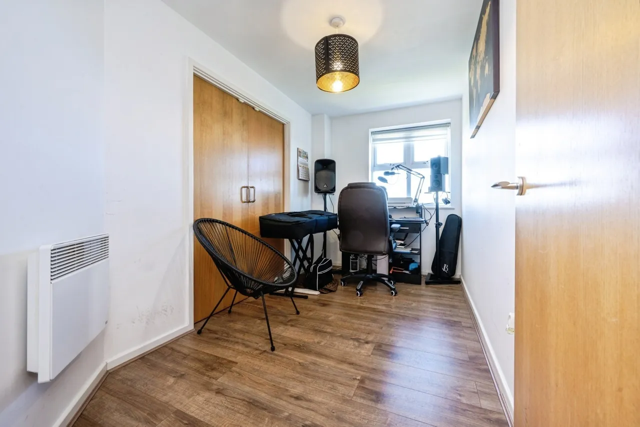 Palgrave Road, Bedford, MK42, photo 13