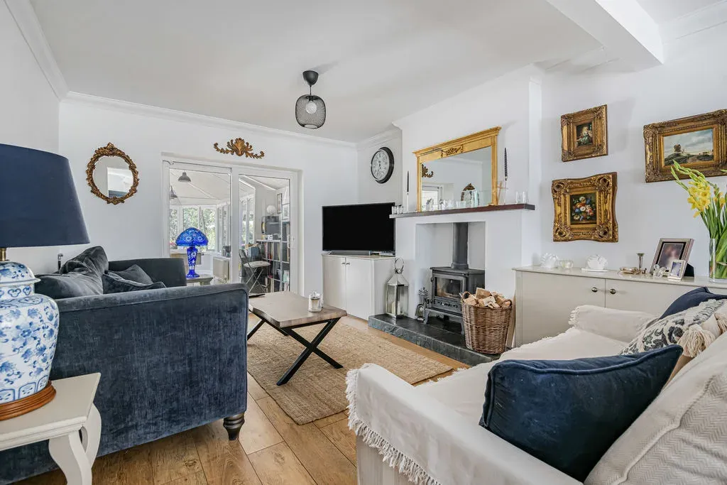 Stoke Road, Bletchley, Milton Keynes, Buckinghamshire, MK2 3AD, photo 2