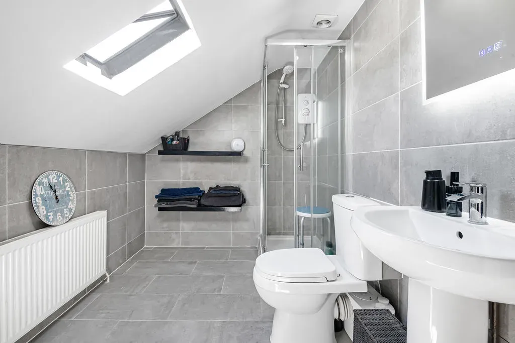 Stoke Road, Bletchley, Milton Keynes, Buckinghamshire, MK2 3AD, photo 8