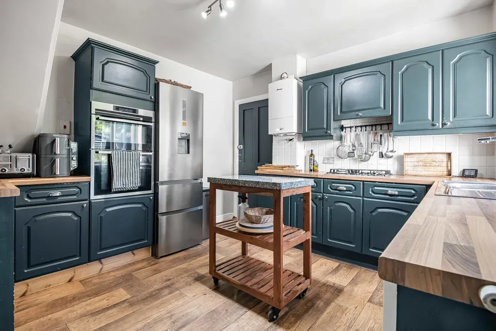 Stoke Road, Bletchley, Milton Keynes, Buckinghamshire, MK2 3AD, photo 3