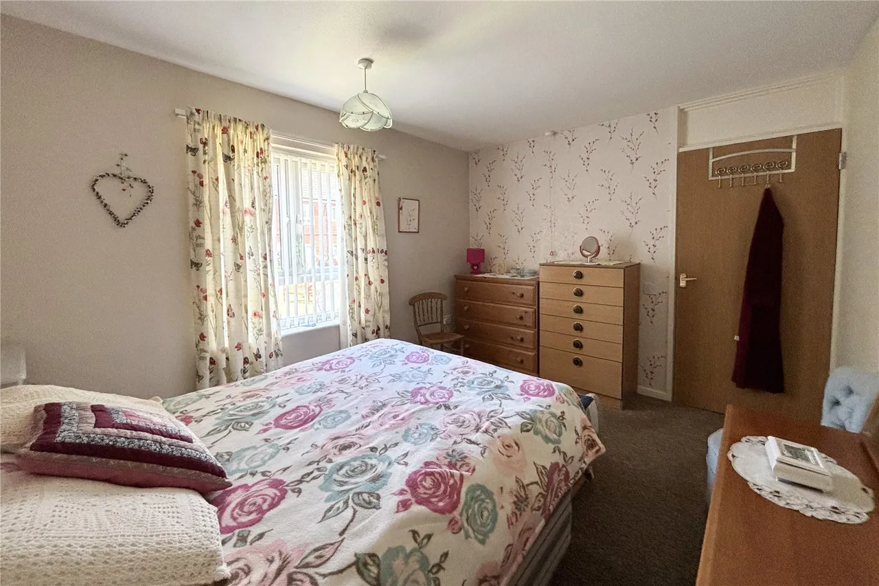 Westbury, photo 12