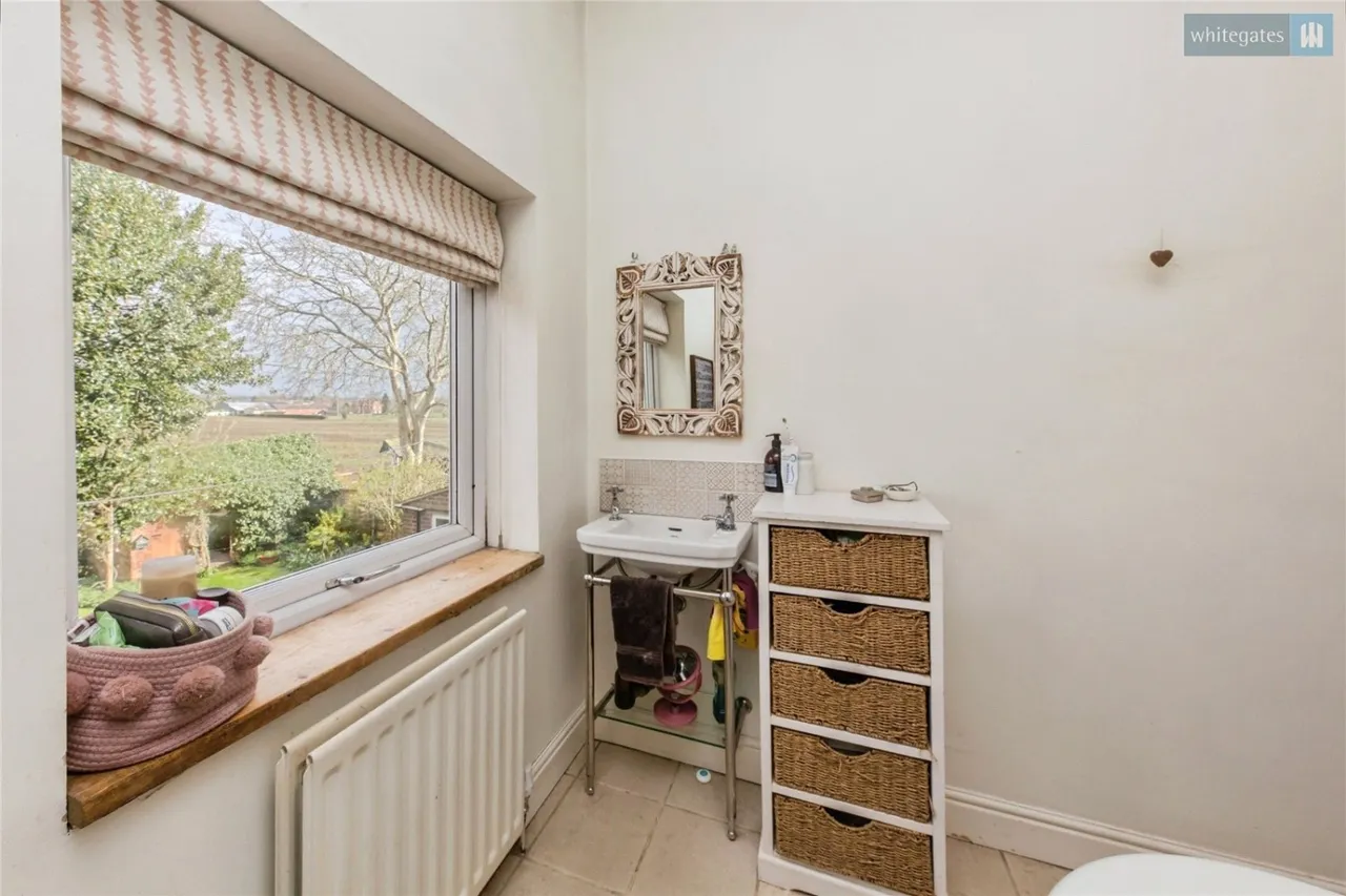 Holly Mount, Shavington, CW2, photo 22
