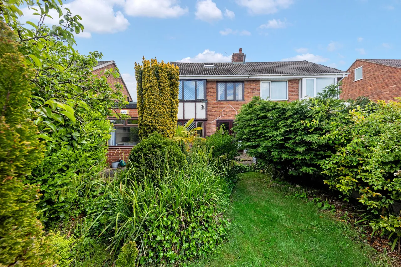 Spinney Avenue, Widnes, WA8 8LB, photo 21