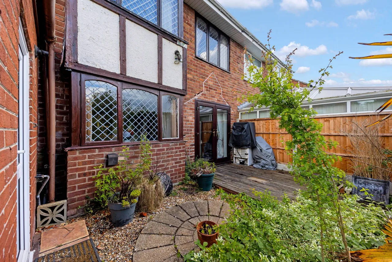 Spinney Avenue, Widnes, WA8 8LB, photo 26