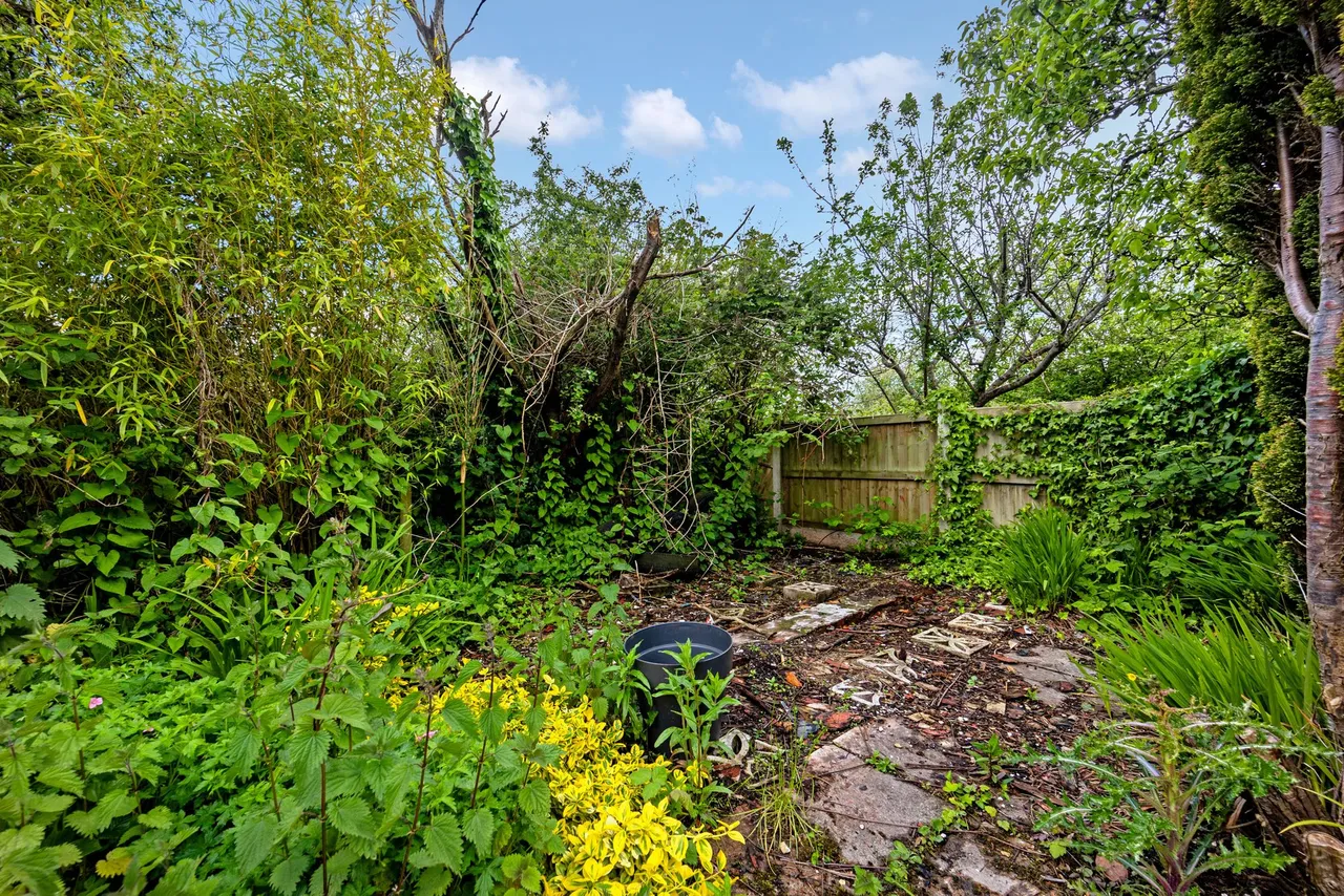Spinney Avenue, Widnes, WA8 8LB, photo 23