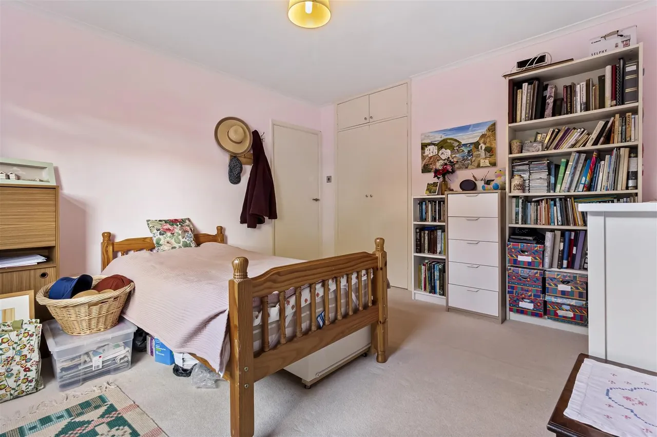 Dorchester Gardens, Worthing, photo 11