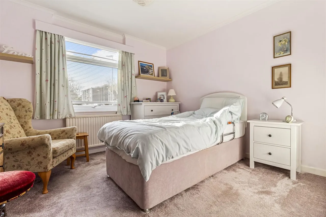Dorchester Gardens, Worthing, photo 6