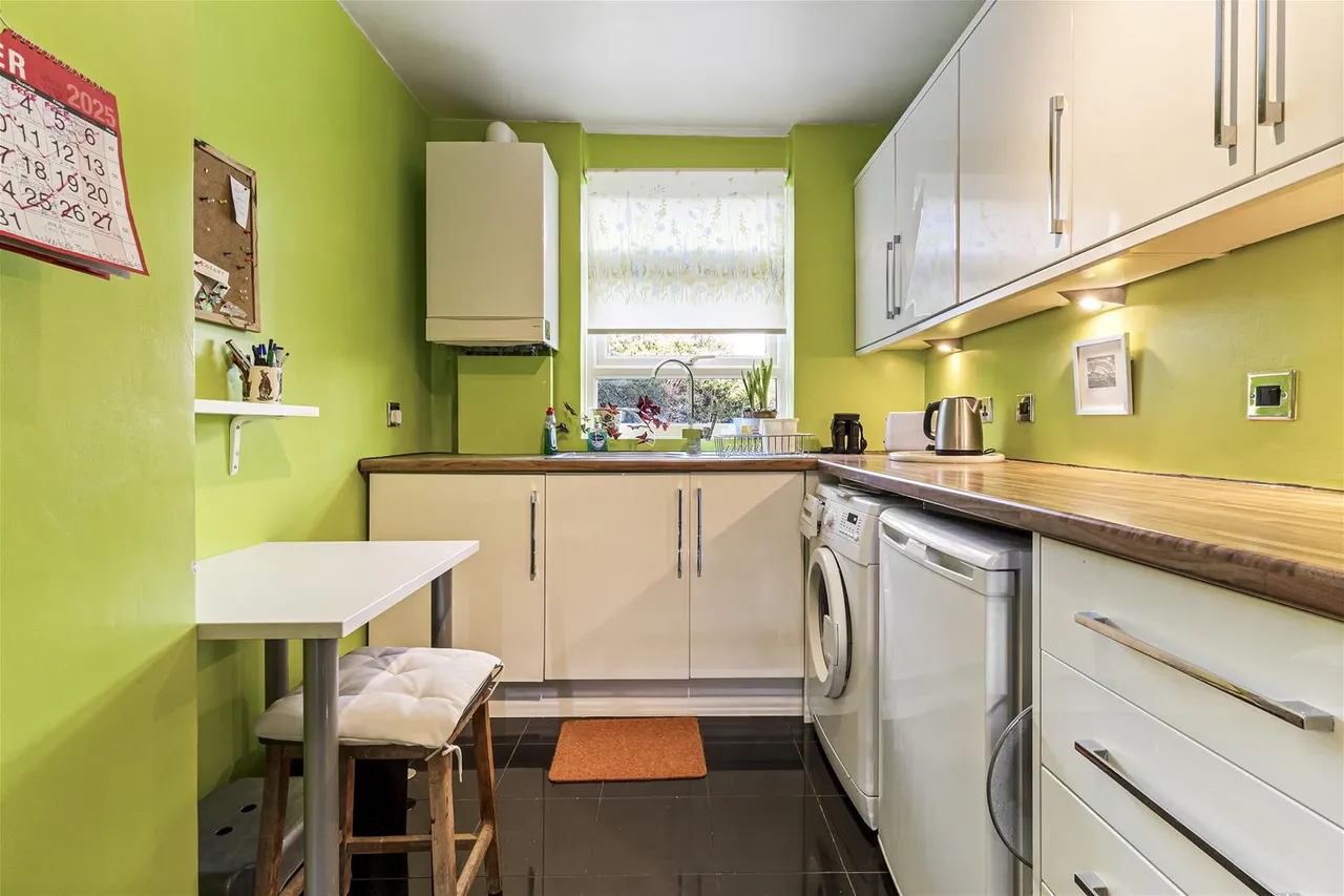 Dorchester Gardens, Worthing, photo 9
