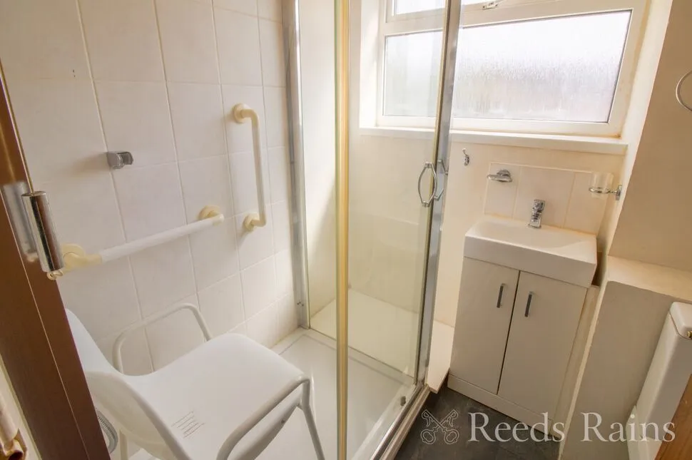 Dunbar Close, Little Sutton, Cheshire, CH66, photo 6