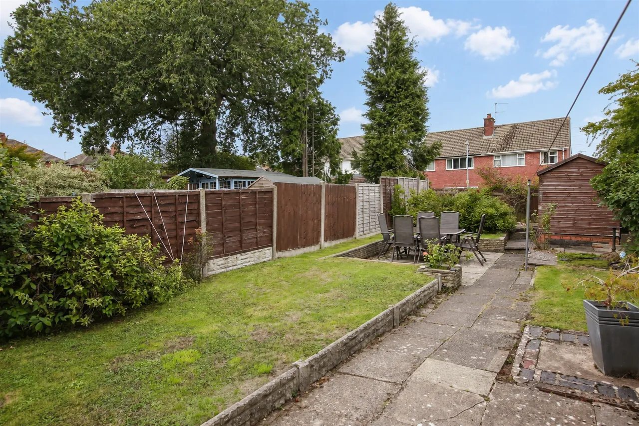 Callowbrook Lane, Rednal, B45, photo 27
