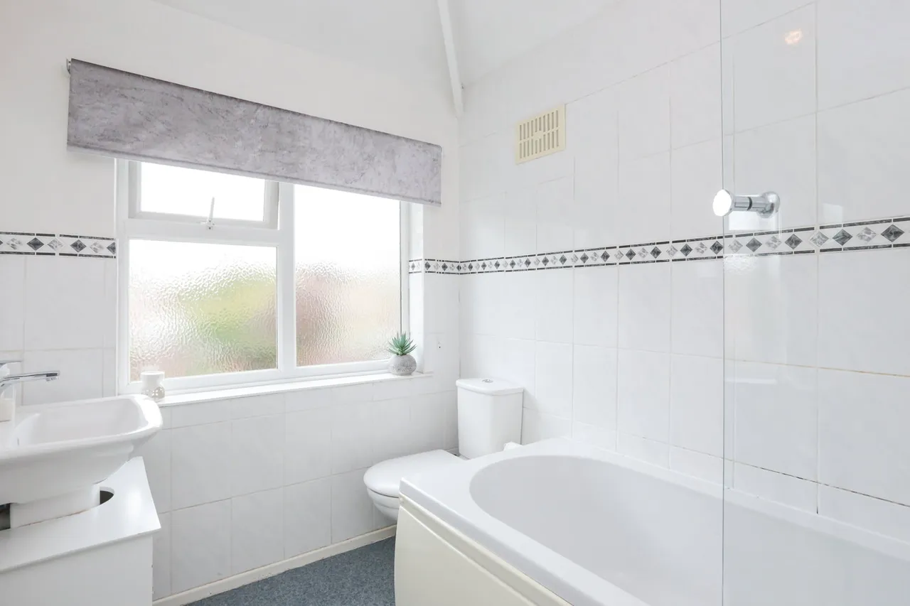 Callowbrook Lane, Rednal, B45, photo 22