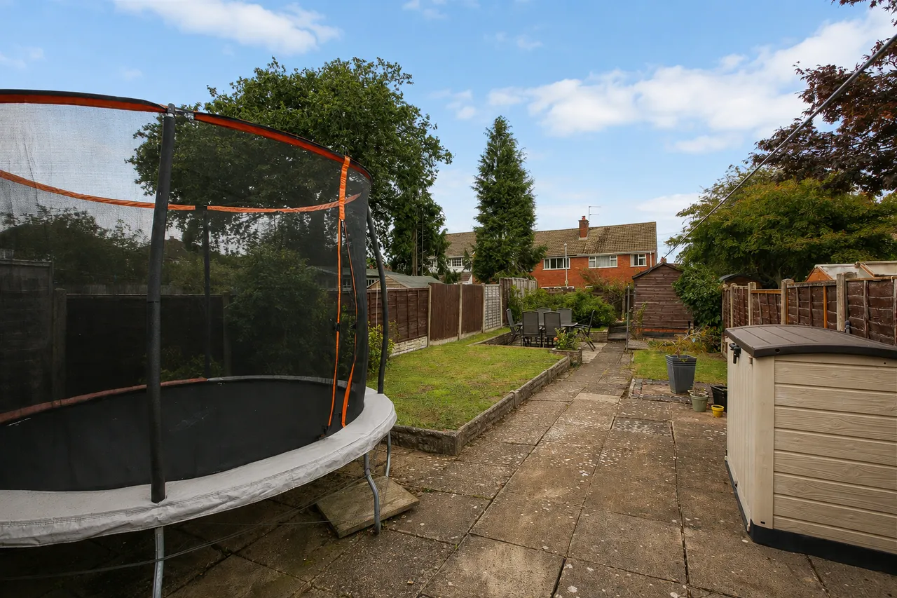 Callowbrook Lane, Rednal, B45, photo 28