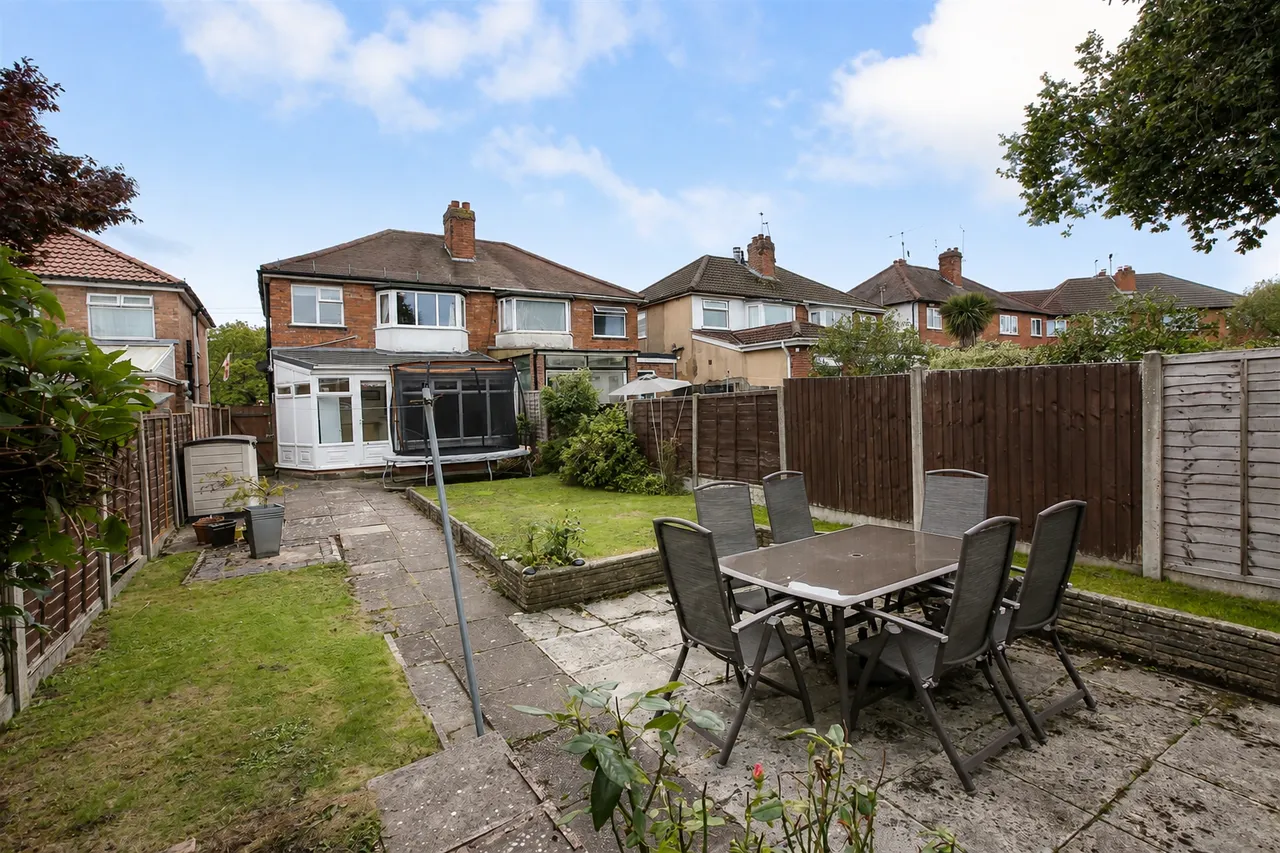 Callowbrook Lane, Rednal, B45, photo 2