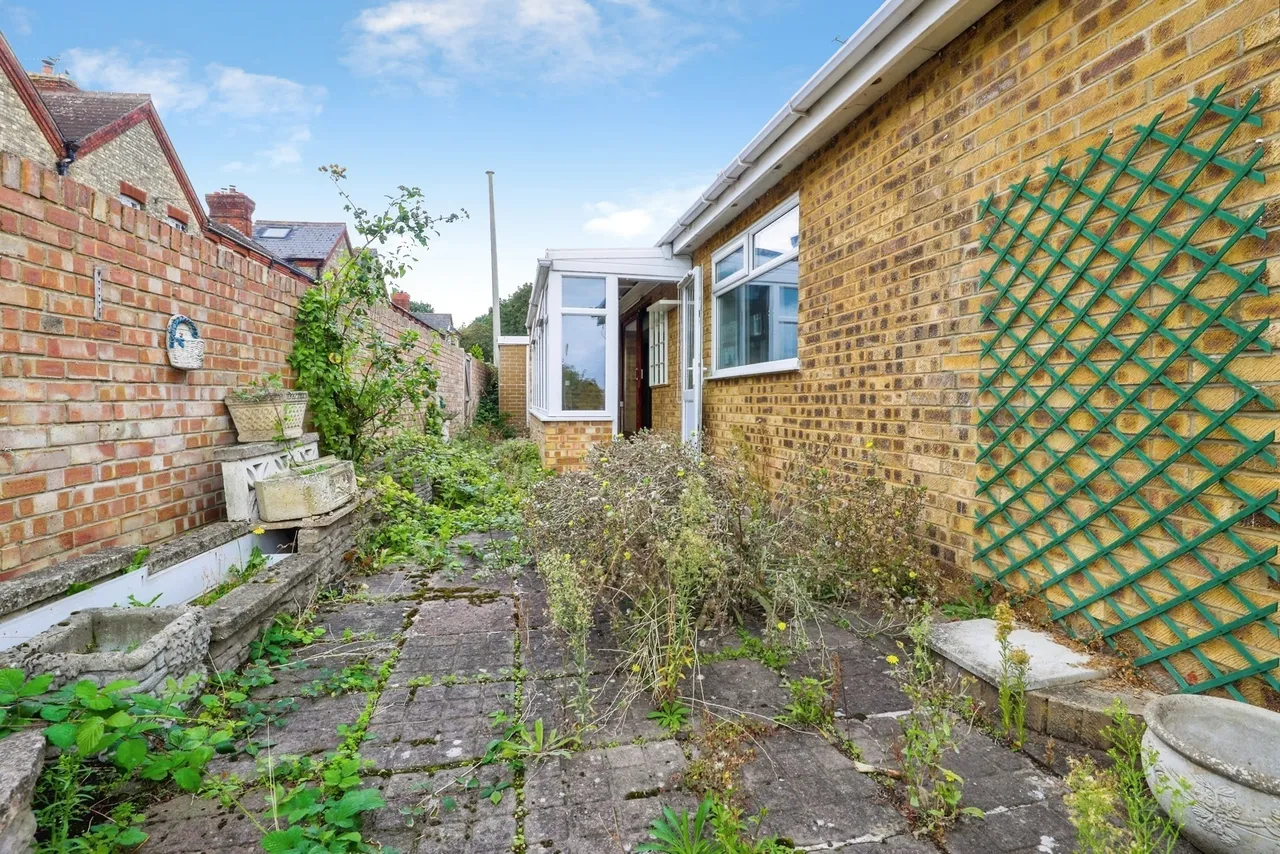 Admiralty Road, Upnor, ME2, photo 9