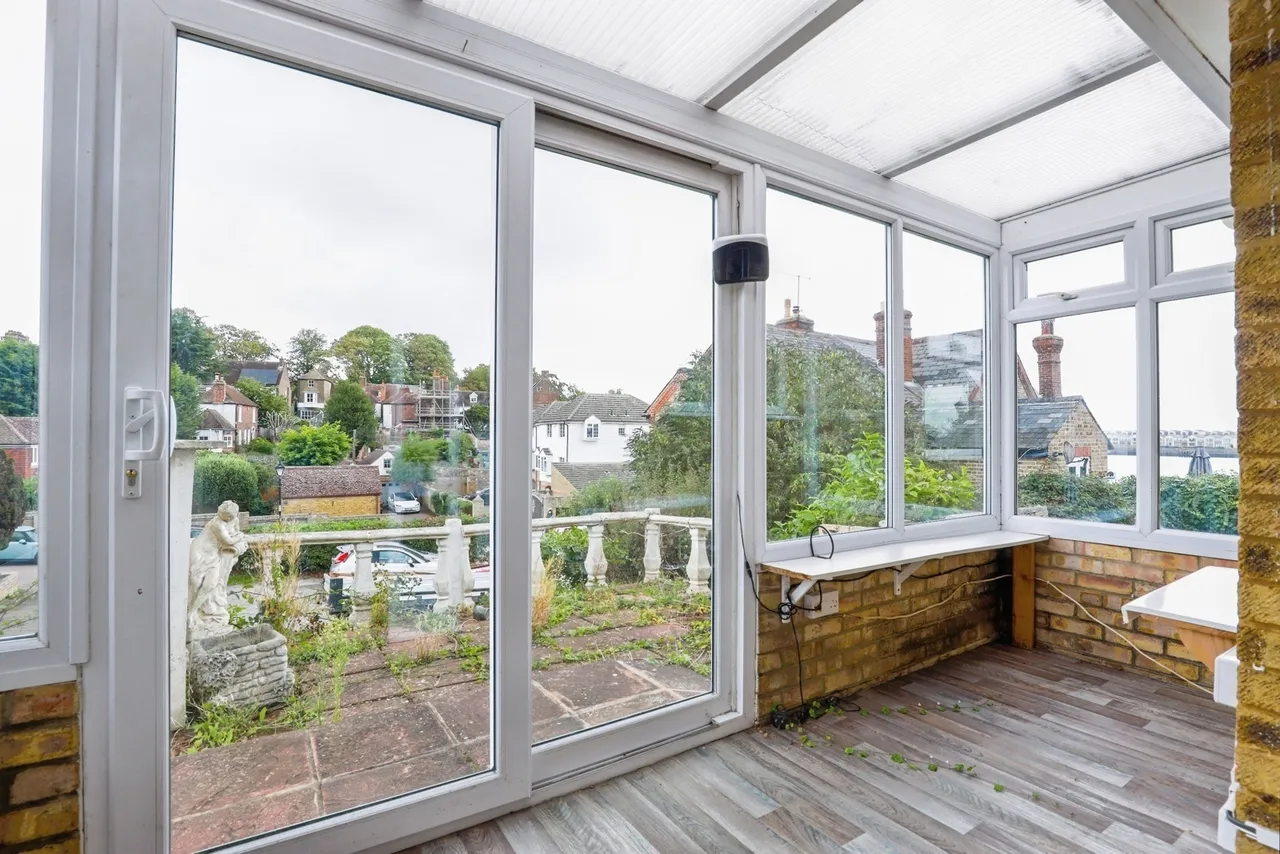 Admiralty Road, Upnor, ME2, photo 14